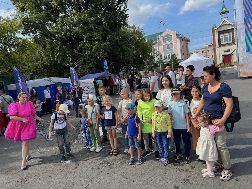 «Заводская проходная» в Барнауле: 5000 гостей на празднике профессий