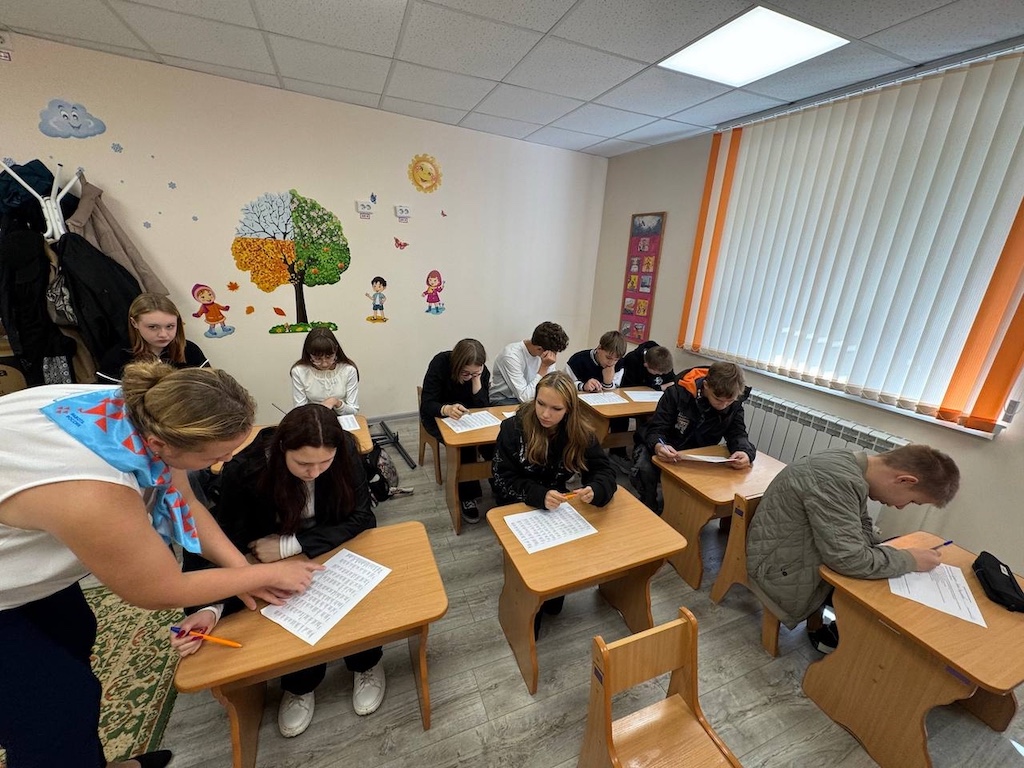«Заводская проходная» в Бийске: 1500 школьников и студентов сделали шаг в будущее промышленности
